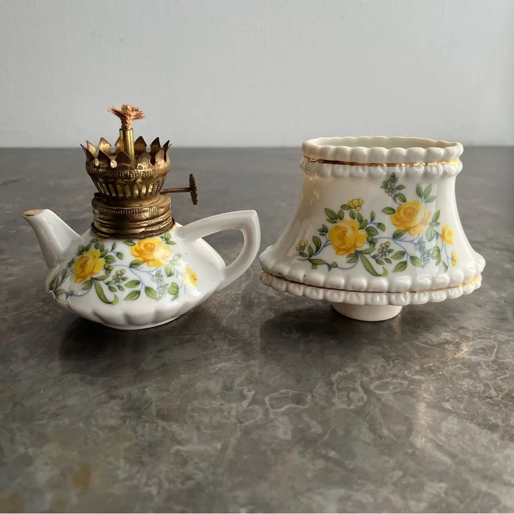 Oil Lamp Ceramic with Yellow Rose design